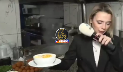 İşte Kanal D muhabirinin zor anları! Sakatat... | VİDEO