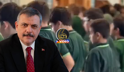 Camide namaz kılan öğrenciler sosyal medyayı salladı! Bakan Çiftçi’den destek: "Hay maşallah..."  | VİDEO