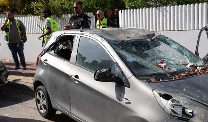 İran'dan İsrail'e füze saldırısı: Evin çatısı yandı