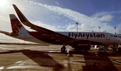 Kazakistan’da uçak iniş sırasında köpeğe çarptı