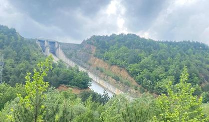 Bolu’da tam kapasiteye ulaşan barajda kontrollü su tahliyesi yapılıyor