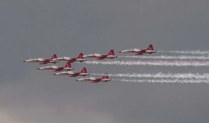 Türk Yıldızları, Ankara'da prova uçuşu yaptı