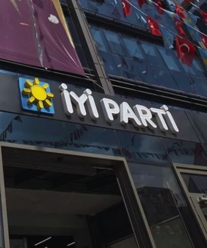 İYİ Parti'de toplu istifa