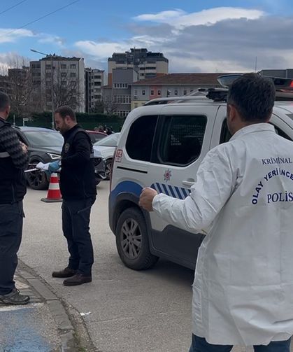 Bursa’da kadın öğretmen okul önünde silahlı saldırıya uğradı