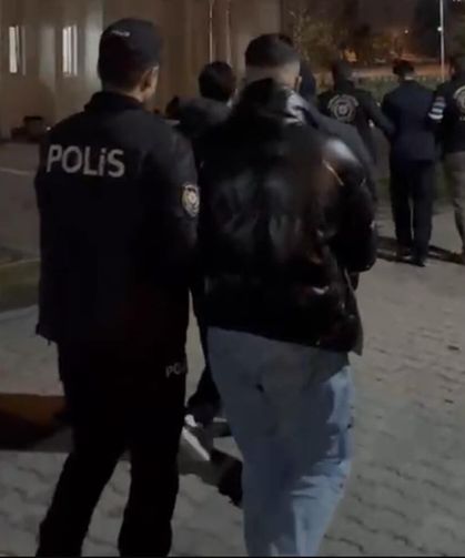 İzmir’de Erasmus öğrencilerini rehin alan sahte polisler tutuklandı