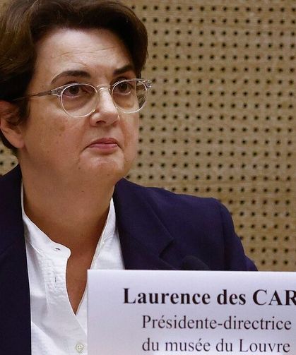 Milyonlarca euroluk soygunun gerçekleştiği Louvre Müzesi'nin müdürü istifa etti