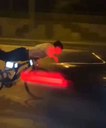 Bisiklet şovu ölüm getirdi: 18 yaşındaki genç can verdi!