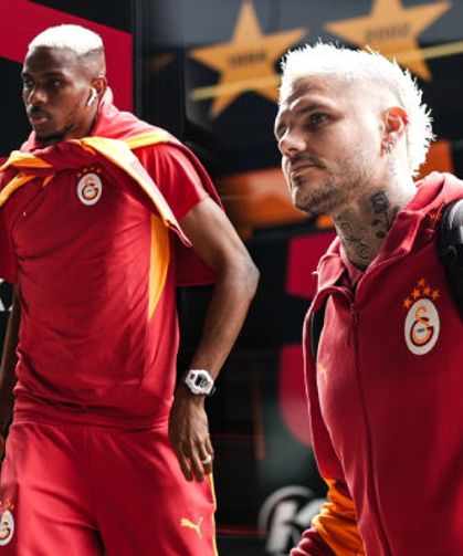 Galatasaray Juventus karşılaşması için İtalya'ya uçtu