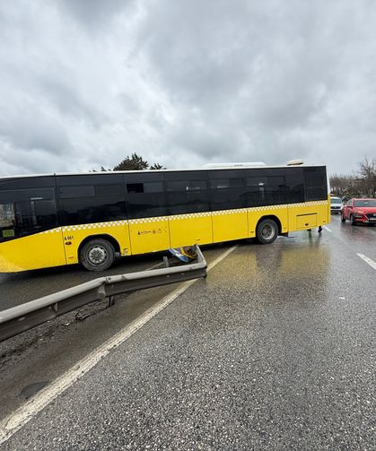 İETT otobüsü bariyere çarparak yoldan çıktı: Can pazarında 5 kişi yaralandı