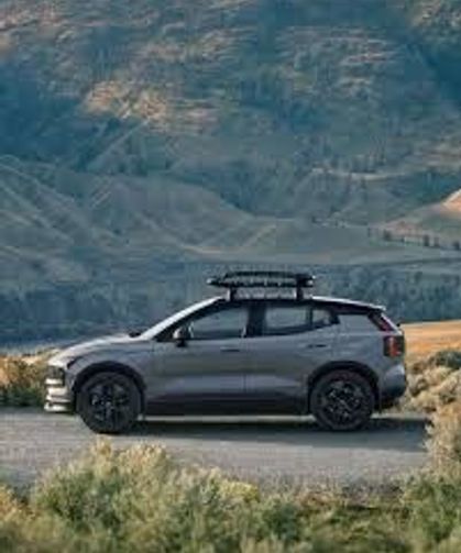 Volvo EX30'dan 2026 hamlesi: Daha ucuz versiyon ve beklenen 'powerbank' özelliği geldi!