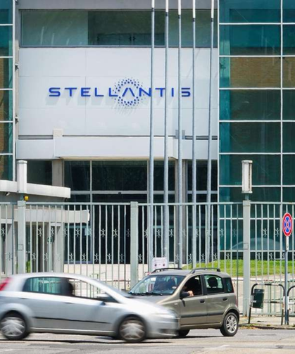 Stellantis hisselerinde tarihi çöküş: İşlemler durduruldu
