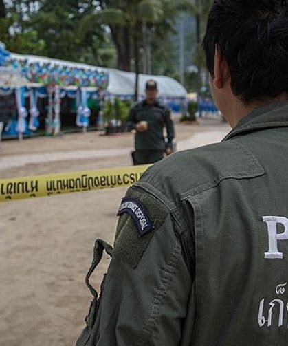 Tayland'da silahlı saldırgan dehşeti: Öğrenciler rehin alındı