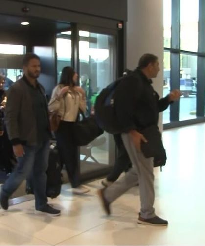 Katar'da mahsur kalan Türk vatandaşları Türkiye'ye döndü