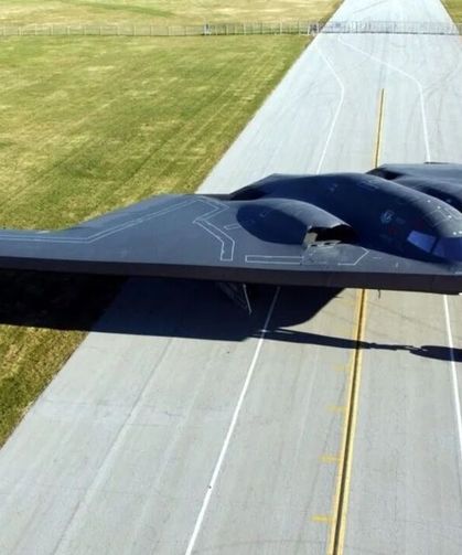 ABD, İran'a saldırılarında B-2 bombardıman uçaklarını kullandı