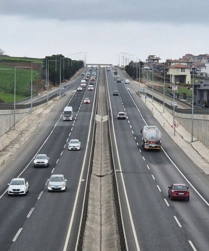 Bayram tatili başladı: İstanbul-Tekirdağ yolunda trafik yoğunluğu arttı