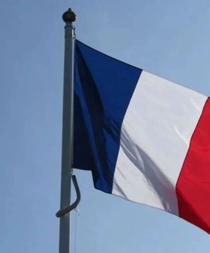 Fransa’nın BAE’ye gönderdiği tahliye uçağı, saldırılar nedeniyle geri döndü