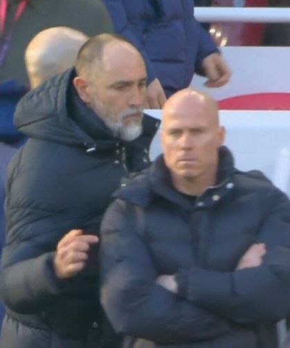 Anfield'da komik an! Hocalar karıştı