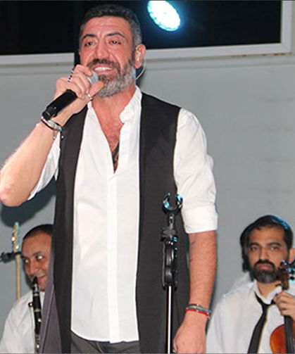 Hakan Altun konserinde ortalık karıştı! Korumalar anında müdahale etti