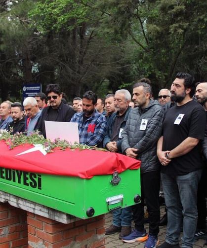 Müzisyen Rıza Tamer Şişman Akyaka'da toprağa verildi