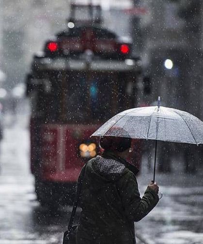 AKOM'dan İstanbullulara müjde: Havaların ısınacağı tarih belli oldu!