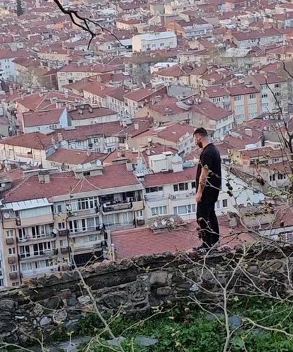 Bursa'da eşi için surlara çıktı: 4 saat sonra kayıp düştü