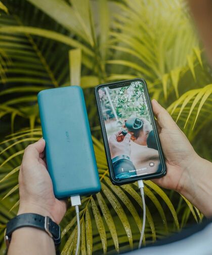 "Powerbank" kullanımına yeni düzenleme! Uçaklarda yasaklanıyor!