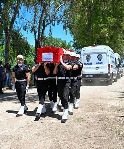 Şehit polis memuru memleketinde son yolculuğuna uğurlandı