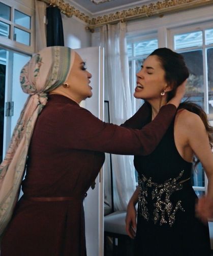 Kızılcık Şerbeti sezon finali sosyal medyayı salladı: Saatlerce TT listesinde kaldı