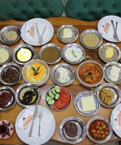 Dünyaya adını duyuran Van kahvaltısı yeniden gündemde