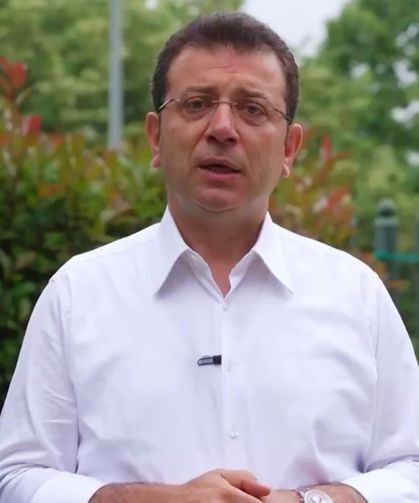 Ekrem İmamoğlu'ndan YKS öncesi gençlere mesaj!