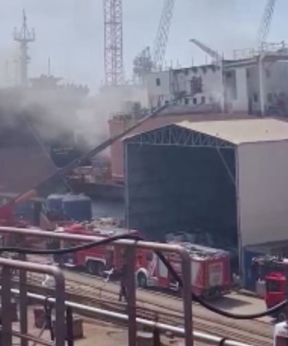 Tuzla'da tersanede korkutan yangın! Çok sayıda ekip sevk edildi