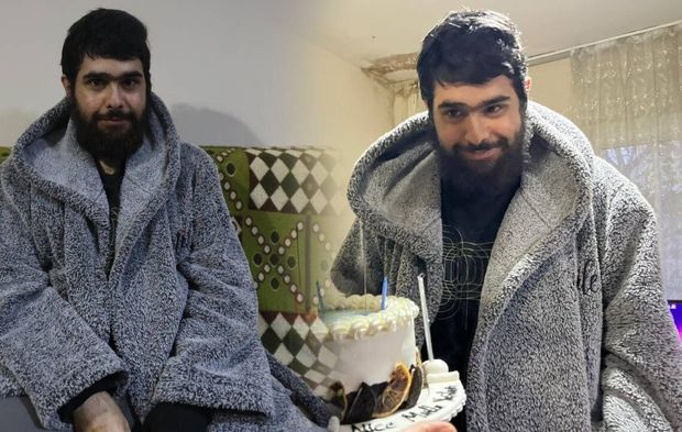 Telefon bağımlısı genç 3 yıl sonra duş alıp tıraş olmuştu! Son hali şaşırttı