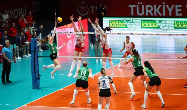 AXA Sigorta Kupa Voley'de çeyrek finale yükselen takımlar belli oldu