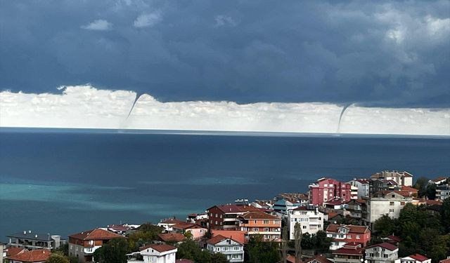 Zonguldak'ta denizde hortum kamerada
