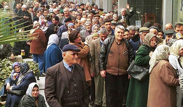 Milyonların gözü yüksek mahkemede: En düşük emekli maaşı için kritik süreç