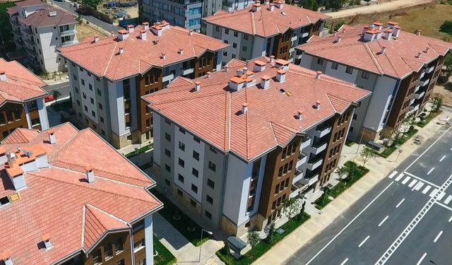 TOKİ'nin kampanyasıyla 8 bin kişi tapusuna kavuştu