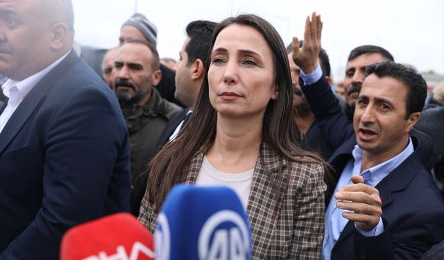 DEM Parti heyeti Demirtaş'ı ziyaret etti