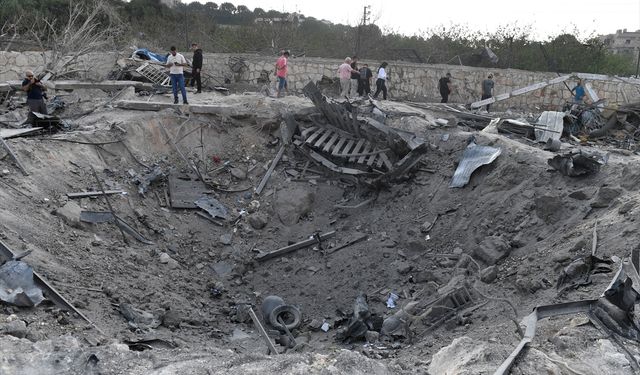 İsrail Lübnan'a saldırı başlattı: Ölü ve yaralılar var!