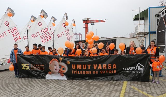 Tekirdağlı yelkencilerden anlamlı etkinlik!