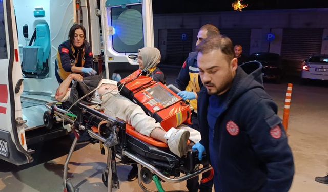 3 motosiklet çarpıştı 1'i ağır 3 yaralı