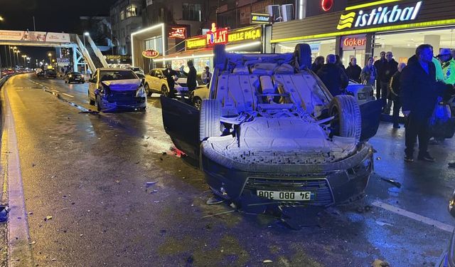 Küçükçekmece’de zincirleme kaza: 3 yaralı