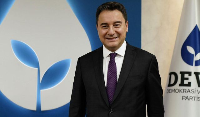 Babacan’dan sert çıkış: “Bıçak kemiğe dayandı, bu kafa yapısıyla ekonomi düzelmez”