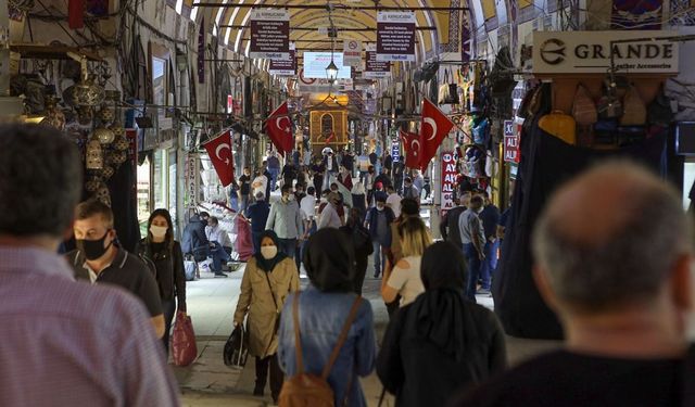 Kapalıçarşı'da kara para operasyonu