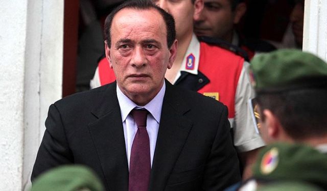 Yurt dışına kaçtığı iddia edilen Alaattin Çakıcı bakın nereden çıktı!