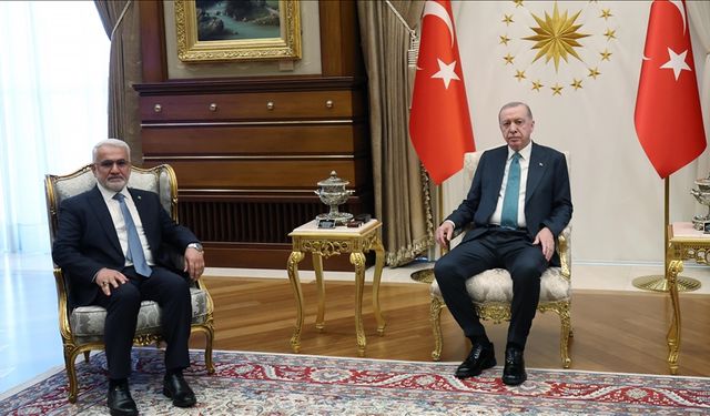 Cumhurbaşkanı Erdoğan, Zekeriya Yapıcıoğlu'nu Külliye'de kabul etti