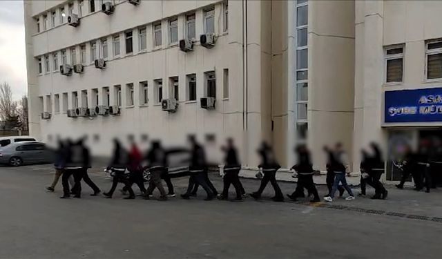 Başkent'te 200 adrese şafak operasyonu: 105 kişi yakalandı