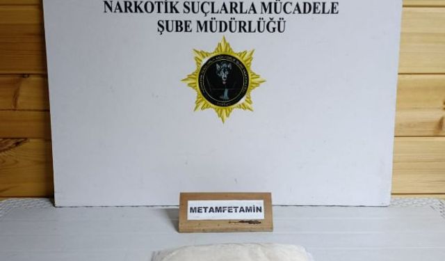 Stepneye gizlenen 486 gram metamfetamin ele geçirildi: 3 gözaltı