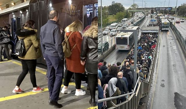 Kalabalıklaşan toplum normalden çıkıyor