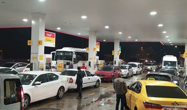 Akaryakıta zam! 10 ilde tabelada 60 lirayı geçti!