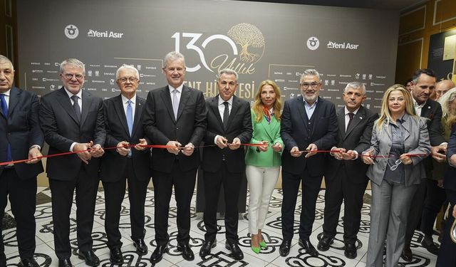 "130 Yıllık Kent Hikayesi": İzmir’i her yönüyle anlatan bir sergi